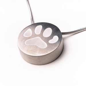 circle with paw necklace